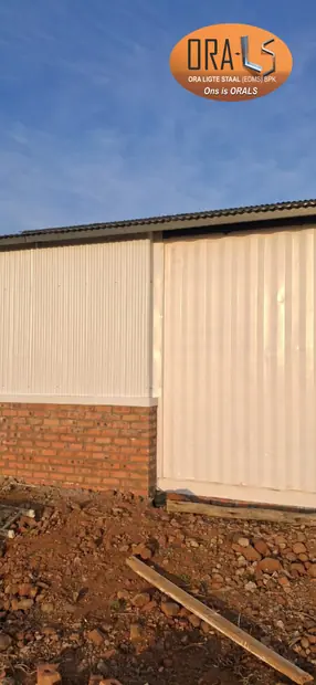 Warehouse stoor commercial using ORALS-supplied structural systems and materials