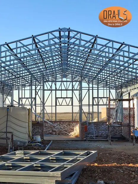 Warehouse stoor agricultural using ORALS-supplied structural systems and materials