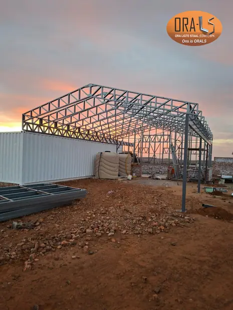 Warehouse stoor agricultural using ORALS-supplied structural systems and materials