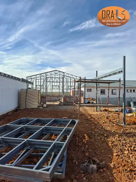 Warehouse stoor agricultural using ORALS-supplied structural systems and materials