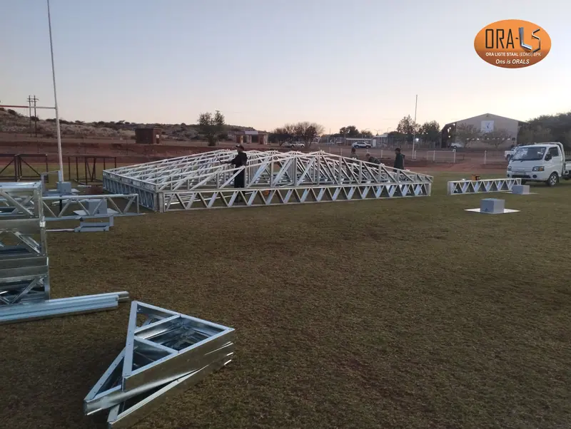 Stage event using ORALS-supplied structural systems and materials