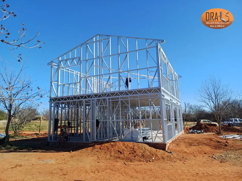Residential house structure using ORALS-supplied structural systems and materials
